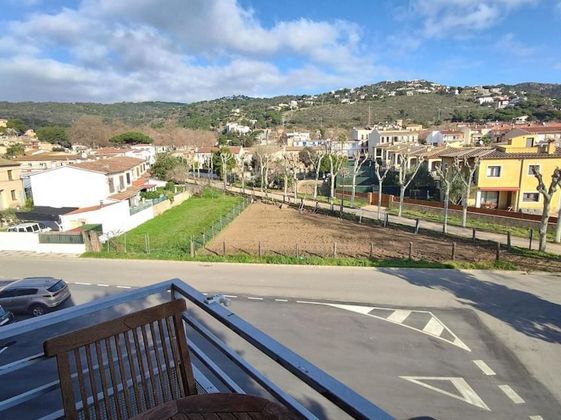 Foto 2 de Pis en venda a Castell d'Aro de 4 habitacions amb garatge i balcó