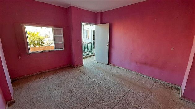 Foto 2 de Casa en venta en Roda (La) de 3 habitaciones con terraza