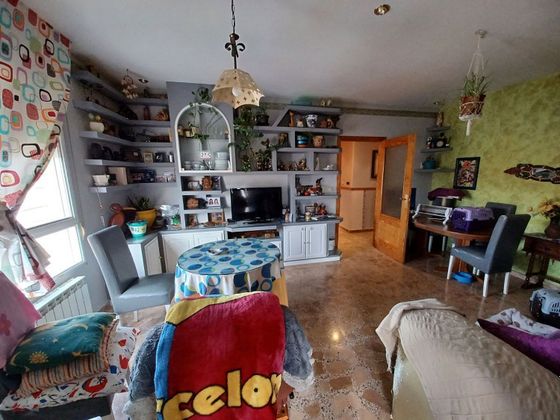 Foto 1 de Pis en venda a Roda (La) de 4 habitacions amb terrassa i garatge