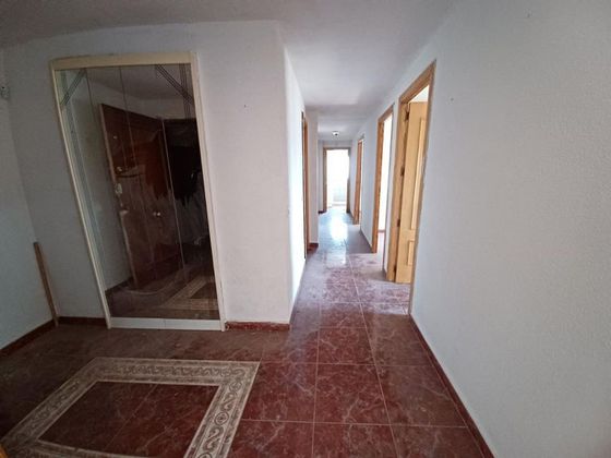 Foto 2 de Venta de piso en Villarrobledo de 3 habitaciones con ascensor