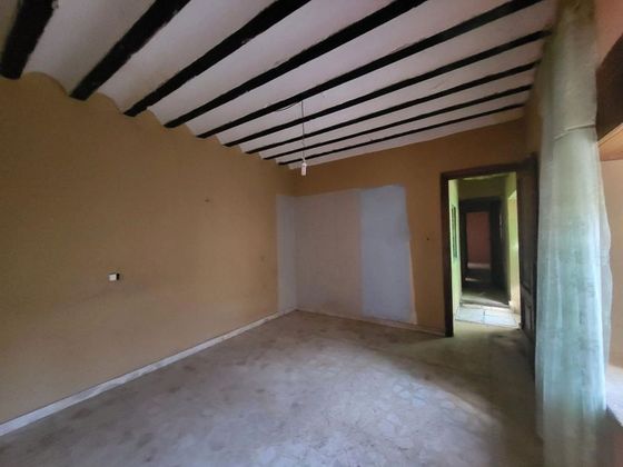 Foto 1 de Casa en venda a Sisante de 4 habitacions amb garatge
