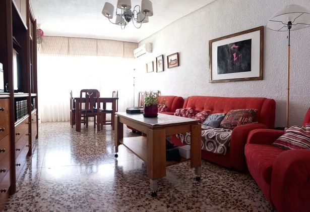 Foto 1 de Pis en venda a Carretas - Huerta de Marzo - La Pajarita de 3 habitacions amb garatge i balcó