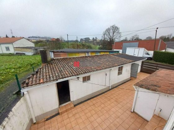 Foto 2 de Casa en venda a Castiñeiriño - Cruceiro de Sar de 10 habitacions amb terrassa i piscina