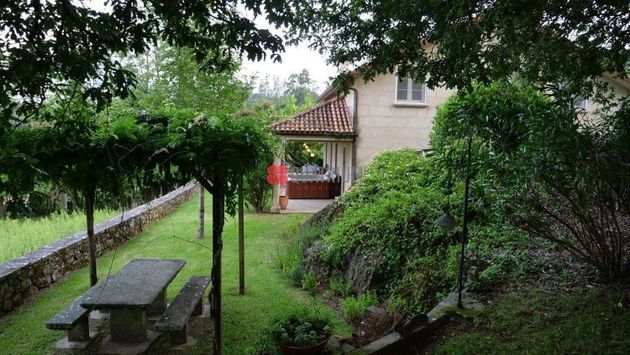 Foto 1 de Xalet en venda a Boiro de 4 habitacions amb terrassa i garatge