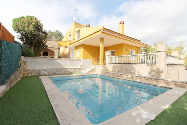 Foto 2 de Xalet en venda a calle Congost de 5 habitacions amb terrassa i piscina