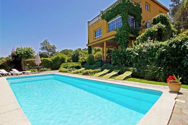 Foto 2 de Casa en venda a calle Sant Nicolas de 6 habitacions amb terrassa i piscina