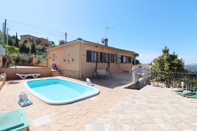 Foto 1 de Xalet en venda a calle Alzina de 3 habitacions amb terrassa i piscina