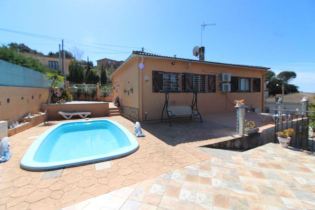 Foto 2 de Xalet en venda a calle Alzina de 3 habitacions amb terrassa i piscina
