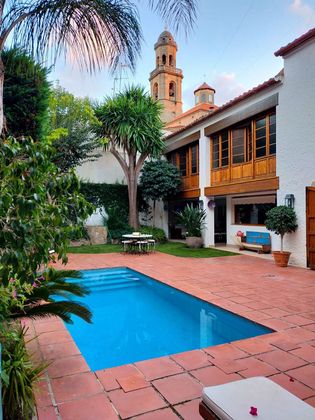 Foto 2 de Casa en venta en Canet de Mar de 4 habitaciones con piscina y calefacción