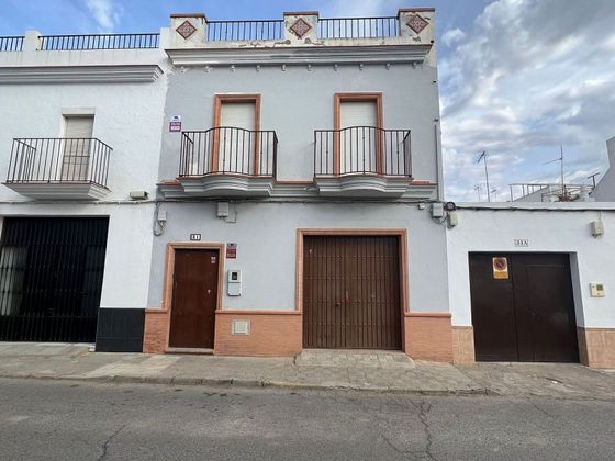 Foto 1 de Casa en venda a Palacios y Villafranca (Los) de 3 habitacions amb terrassa i garatge