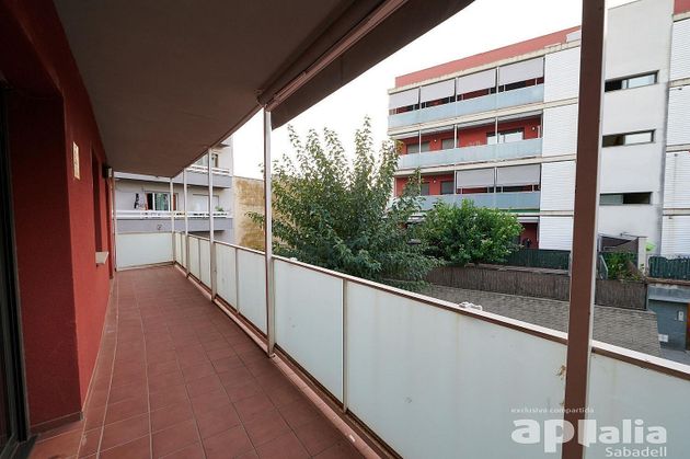 Foto 2 de Venta de piso en Sentmenat de 2 habitaciones con terraza y piscina
