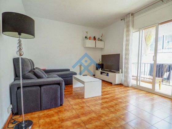 Foto 2 de Piso en venta en Vallpineda - Santa Bàrbara de 3 habitaciones con terraza y balcón