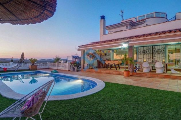 Foto 1 de Xalet en venda a Can Lloses - Can Marcer de 5 habitacions amb terrassa i piscina