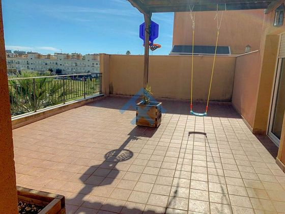 Foto 1 de Àtic en venda a Pla de Sant Pere-Les Salines de 3 habitacions amb terrassa i piscina