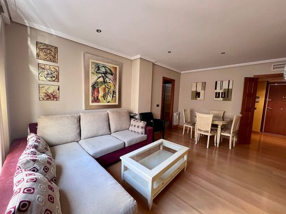Foto 1 de Piso en venta en Nuevos Ministerios - Ríos Rosas de 2 habitaciones con piscina y garaje