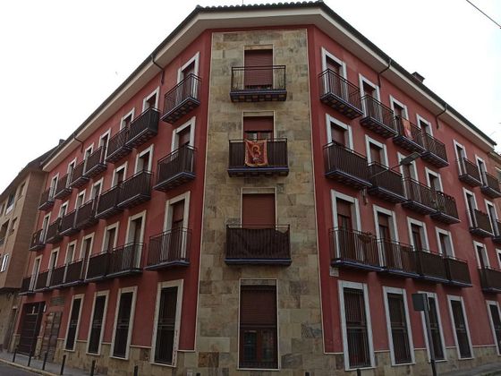 Foto 1 de Venta de dúplex en Tres Olivos - La Piedad de 3 habitaciones con terraza y garaje