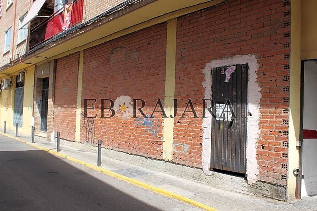 Foto 2 de Local en venda a Tres Olivos - La Piedad de 305 m²