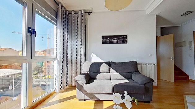 Foto 1 de Dúplex en venda a calle La Llama de 3 habitacions amb terrassa i garatge