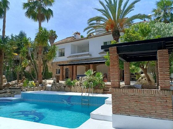 Foto 1 de Xalet en venda a Sotogrande Costa de 8 habitacions amb terrassa i piscina