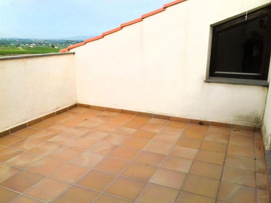 Foto 2 de Dúplex en venda a Torrelles de Foix de 3 habitacions amb terrassa i garatge