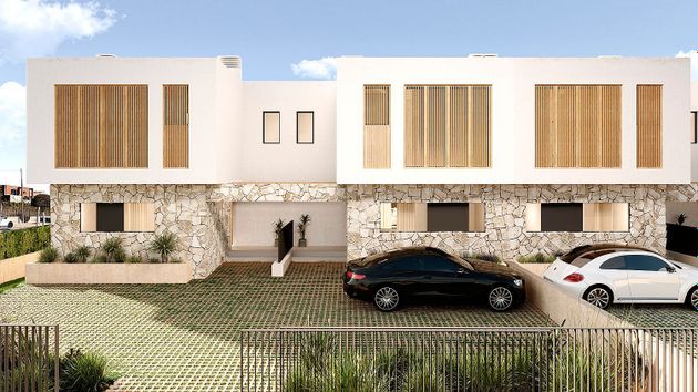 Foto 2 de Casa adossada en venda a calle Vauma de 3 habitacions amb terrassa i piscina