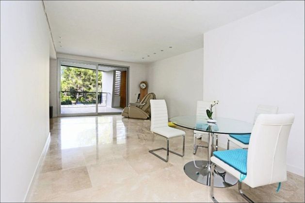 Foto 2 de Piso en alquiler en Portals Nous - Bendinat de 2 habitaciones con terraza y piscina