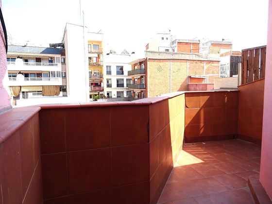 Foto 2 de Ático en venta en Centre - Santa Coloma de Gramanet de 2 habitaciones con terraza
