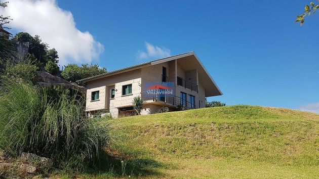 Foto 1 de Xalet en venda a Moaña de 4 habitacions amb terrassa i garatge