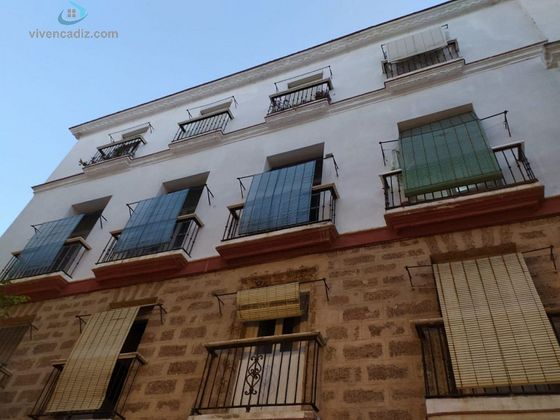 Foto 2 de Pis en venda a Ayuntamiento - Catedral de 2 habitacions amb balcó