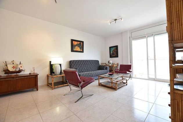 Foto 2 de Venta de piso en Barri Marítim-Platja de la Paella de 2 habitaciones con terraza y garaje