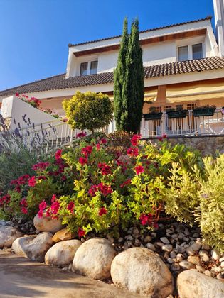 Foto 2 de Xalet en venda a La Mora de 5 habitacions amb terrassa i piscina