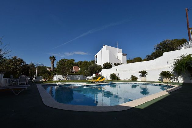 Foto 1 de Chalet en venta en Pobla de Montornès, la de 3 habitaciones con terraza y piscina