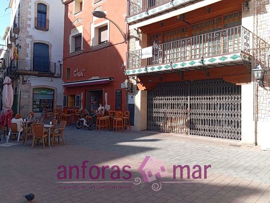 Foto 2 de Edifici en venda a plaza De la Font amb calefacció i ascensor