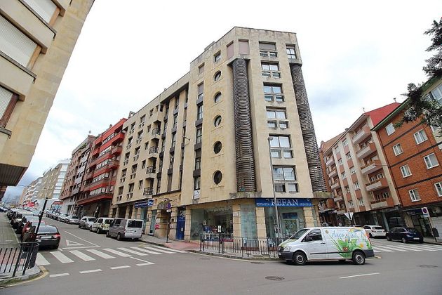 Foto 1 de Pis en venda a calle De Fausto Vigil de 2 habitacions amb terrassa i calefacció