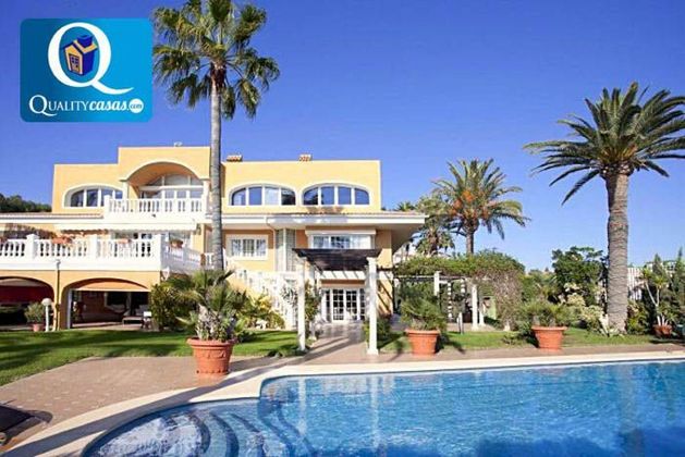 Foto 1 de Xalet en venda a Cabo de las Huertas de 5 habitacions amb terrassa i piscina