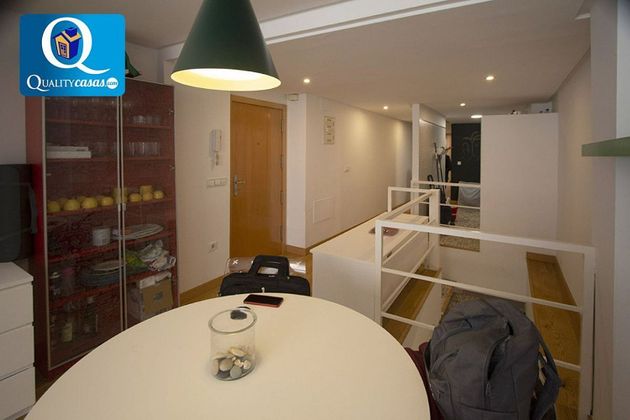 Foto 1 de Dúplex en venda a Carolinas Bajas de 2 habitacions amb terrassa i ascensor