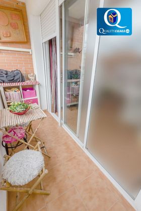 Foto 2 de Piso en venta en Garbinet de 3 habitaciones con terraza y piscina