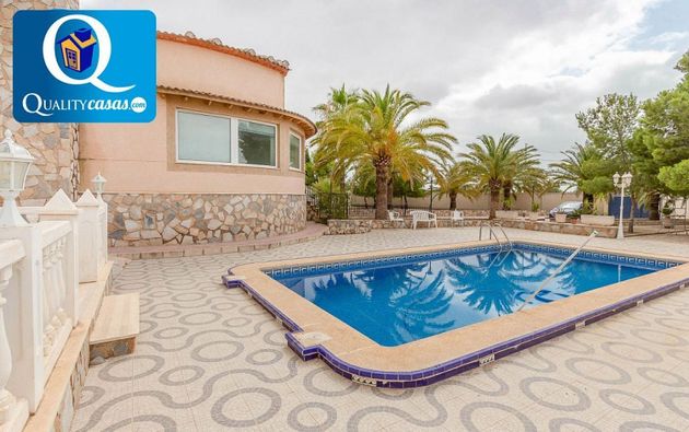 Foto 1 de Chalet en venta en Moralet - Cañada del Fenollar de 5 habitaciones con terraza y piscina