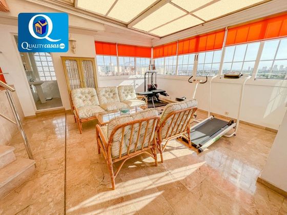 Foto 1 de Dúplex en venda a San Juan de Alicante/Sant Joan d´Alacant de 5 habitacions amb terrassa i aire acondicionat