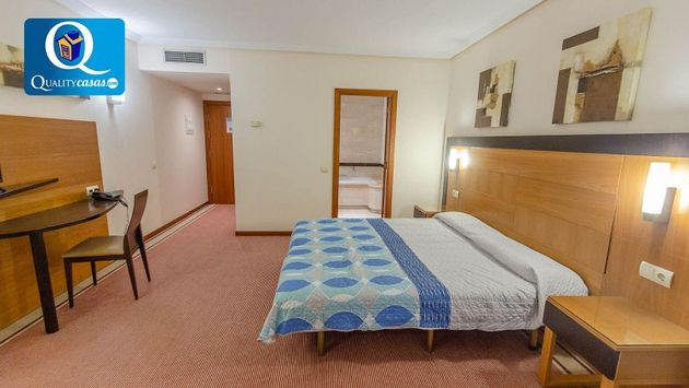 Foto 1 de Venta de piso en Bonalba-Cotoveta de 1 habitación con terraza y piscina