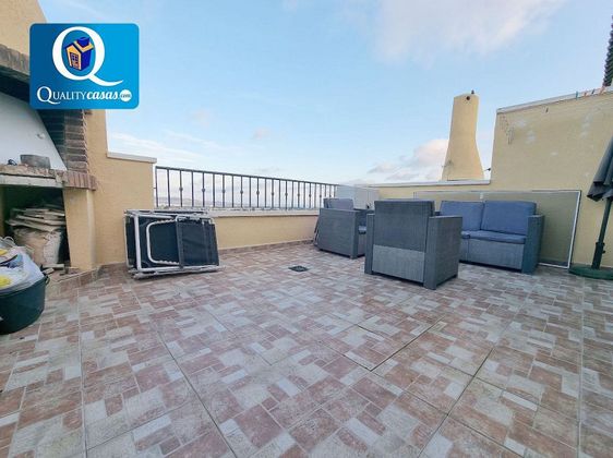 Foto 2 de Ático en venta en Valle del Sol - Rio Park de 2 habitaciones con terraza y garaje