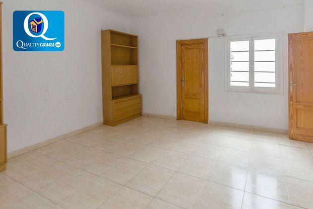 Foto 1 de Venta de piso en San Blas - Santo Domigo de 3 habitaciones y 130 m²
