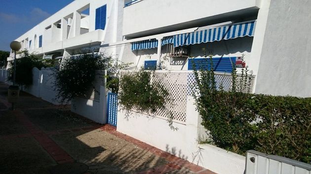 Foto 1 de Casa en alquiler en Sancti Petri - La Barrosa de 2 habitaciones con terraza y aire acondicionado