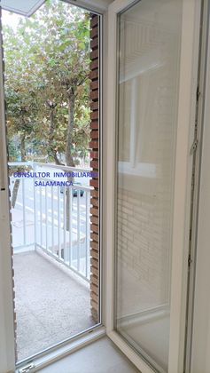 Foto 1 de Oficina en alquiler en Salesas - Labradores con ascensor