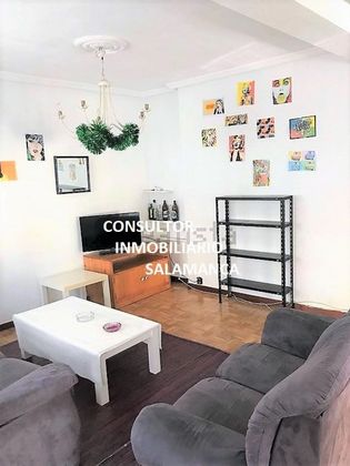 Foto 2 de Alquiler de piso en Canalejas - Gran Vía de 4 habitaciones con muebles y balcón