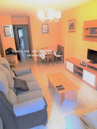 Foto 2 de Pis en lloguer a Vidal de 3 habitacions amb mobles i balcó