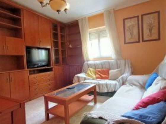 Foto 2 de Pis en lloguer a Vidal de 3 habitacions amb terrassa i mobles
