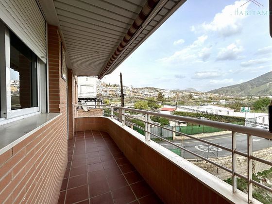 Foto 1 de Venta de piso en calle Del Río Genil de 3 habitaciones con terraza y garaje
