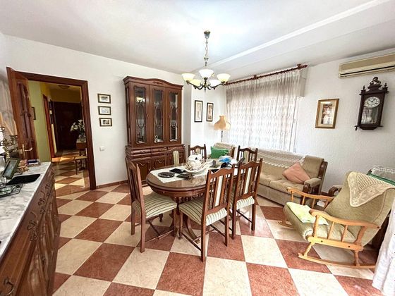 Foto 2 de Pis en venda a Nueva Andalucía de 4 habitacions amb terrassa i balcó