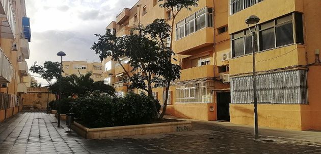 Foto 2 de Venta de piso en Ciudad Jardín - Tagarete - El Zapillo de 3 habitaciones con terraza